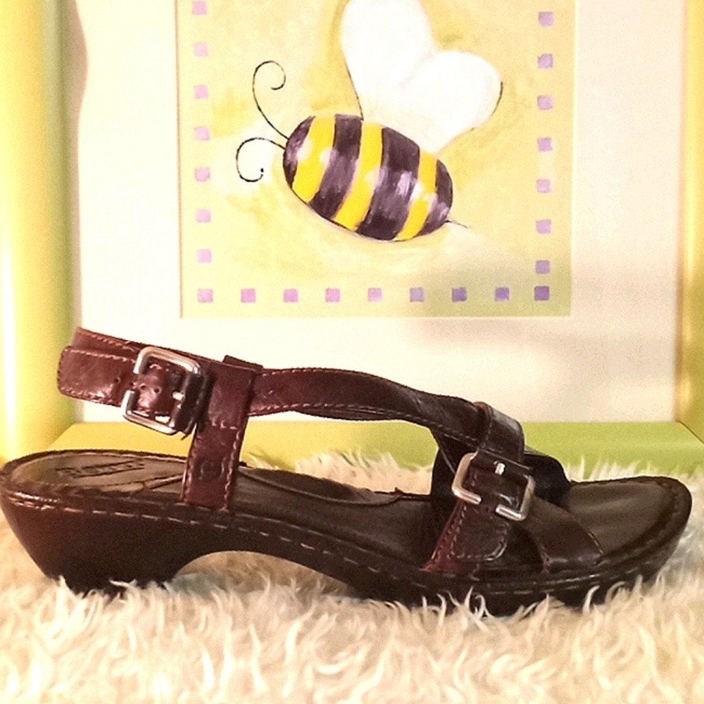 Born brown leather sandals